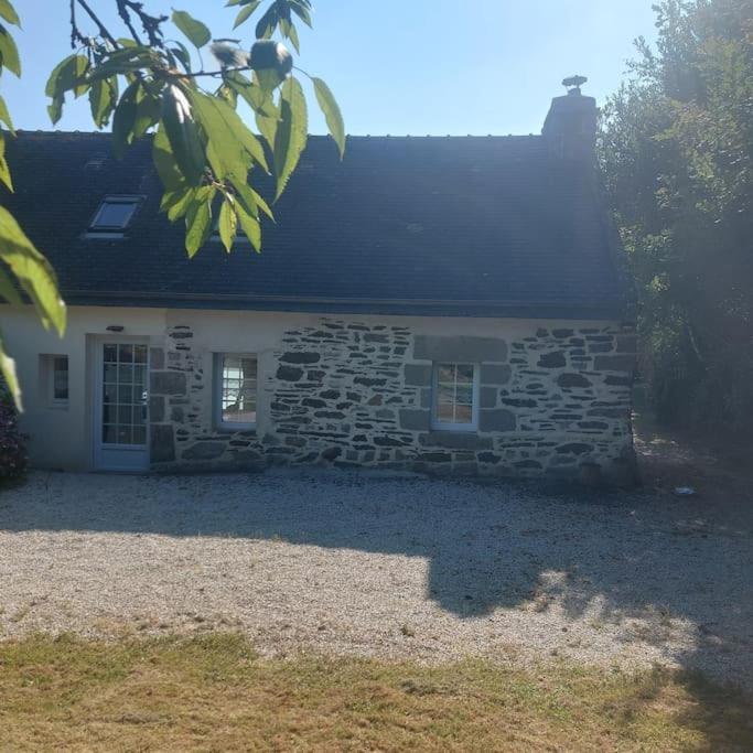 Villa Penty Typique Kercab Dans Un Ancien Moulin Plomodiern Exterior foto